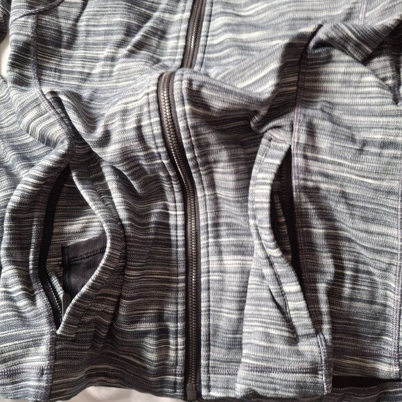 Lululemon Define Hooded Jacket - Picture 6 of 8